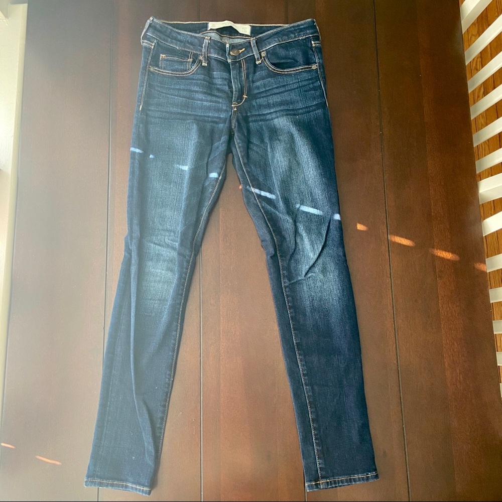 Abercrombie & Fitch Dark Wash Skinny Leg Jeans